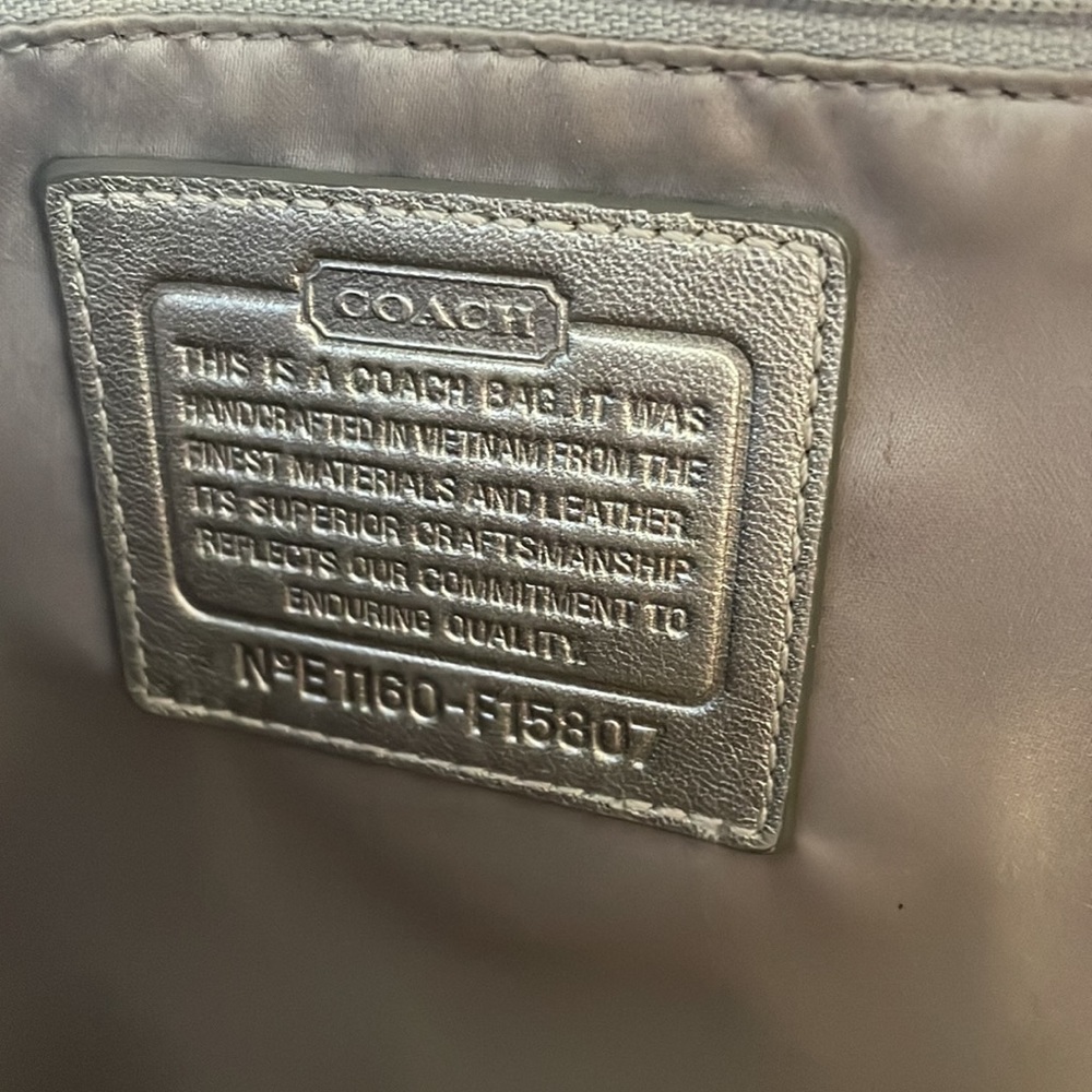 ✨Coach Purse ✨ - Picture 7 of 11